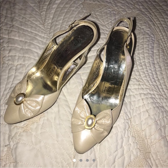 Vintage M by Bruno Magli kitten heels - Picture 1 of 4